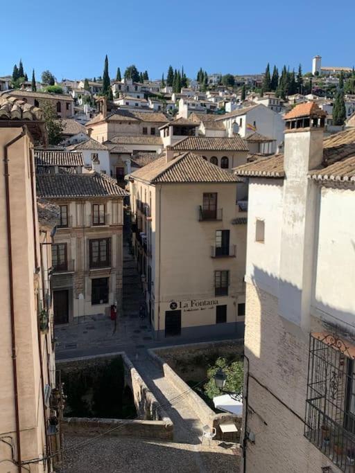 Apartamento Cosy Flat/Nearly Touching Alhambra/Great Views Granada Exterior foto